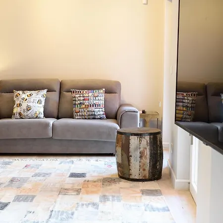 Sitio Dos Cavaleiros Daily Serviced דירה ליסבון