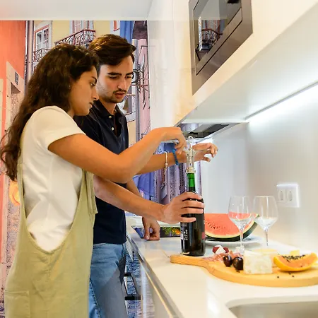 Sitio Dos Cavaleiros Daily Serviced * Lisboa