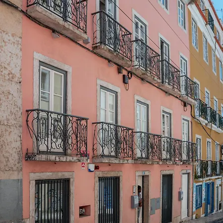 Sitio Dos Cavaleiros Daily Serviced 리스본