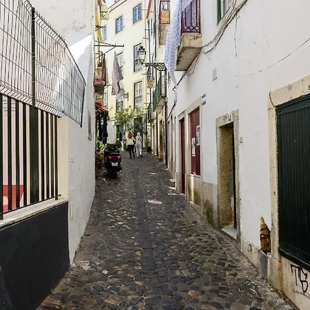 Sitio Dos Cavaleiros Daily Serviced ליסבון