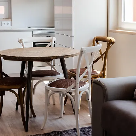 Sitio Dos Cavaleiros Daily Serviced Апартаменти Лісабон