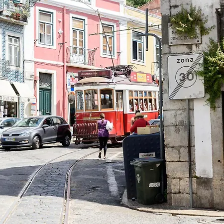 Sitio Dos Cavaleiros Daily Serviced Лісабон