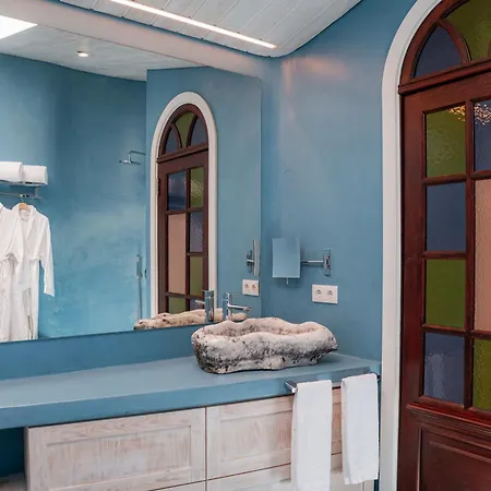 Апартаменти Sitio Dos Cavaleiros Daily Serviced