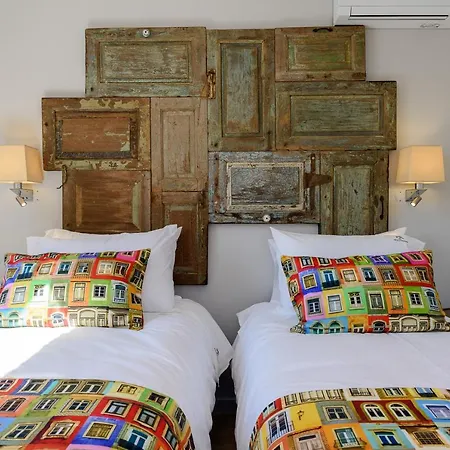 Sitio Dos Cavaleiros Daily Serviced * Лісабон