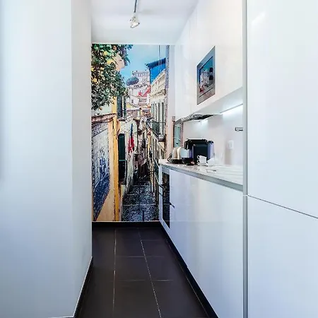 Апартаменти Sitio Dos Cavaleiros Daily Serviced *